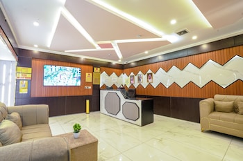 mg crown hotel 1
