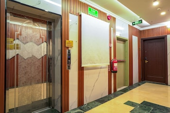 mg crown hotel 1