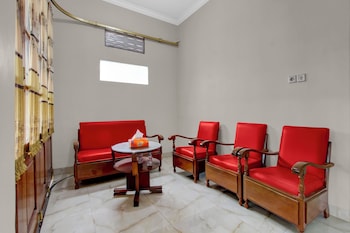 Oyo 94920 House Of Elea Minggiran,Near Prawirotaman Jalan Siwalan,2 star