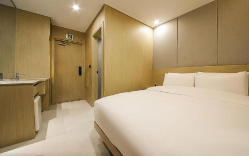 busan seomyeon nestly hotel