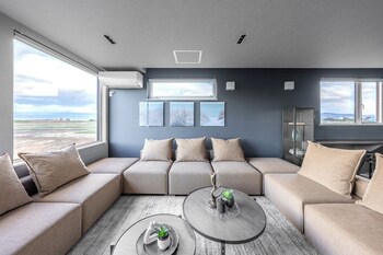 frovia yig villa