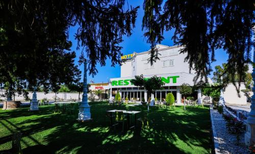 hotel familja