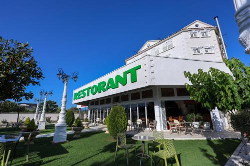 hotel familja