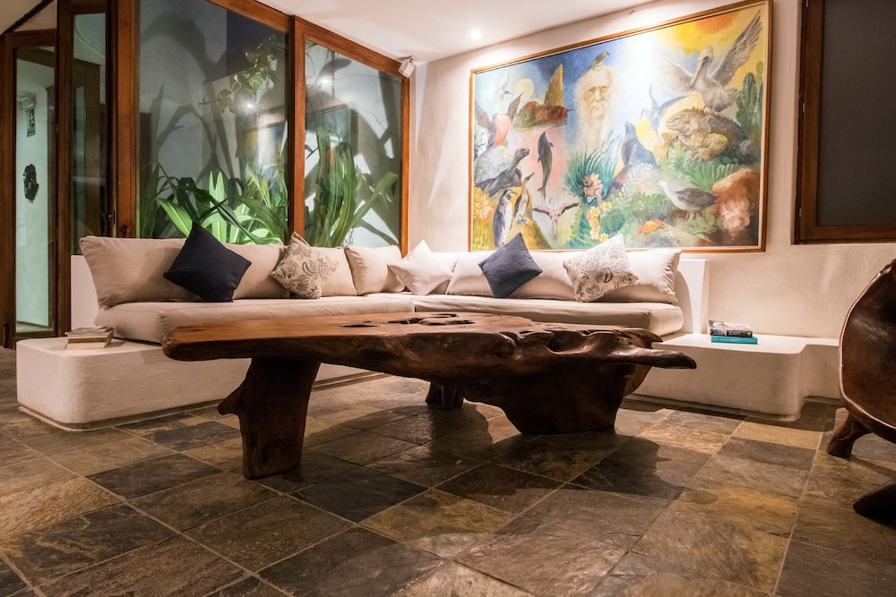 hotel villa escalesia galapagos