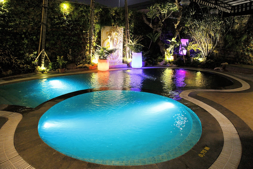 amaroossa cosmo jakarta