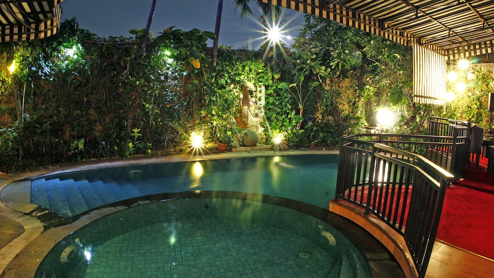 amaroossa cosmo jakarta