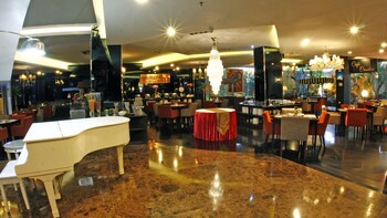 Amaroossa Cosmo Jakarta,Cilandak>>Central Jakarta,4 star