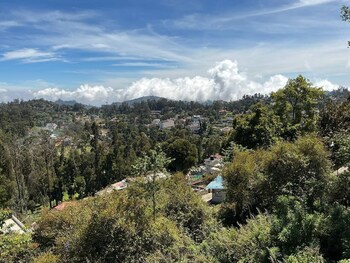 whispering palms kodaikanal