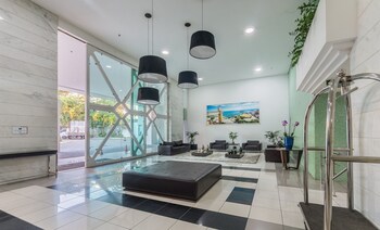your complete stay in a building with pool and gym 290m from shopping da bahia ibfs