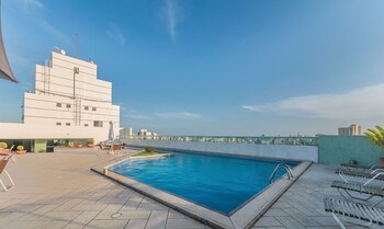 your complete stay in a building with pool and gym 290m from shopping da bahia ibfs