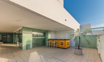 your complete stay in a building with pool and gym 290m from shopping da bahia ibfs