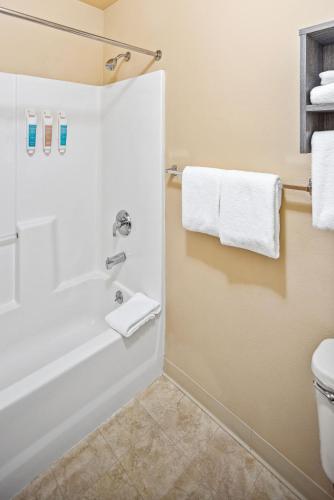 aspen suites hotel fairbanks