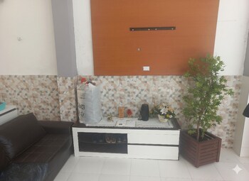 premium master and standard suites in spacious house