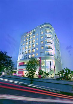 favehotel puri indah jakarta