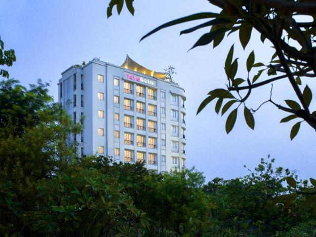 favehotel puri indah jakarta