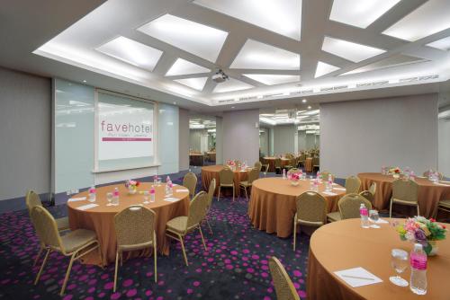 favehotel puri indah jakarta