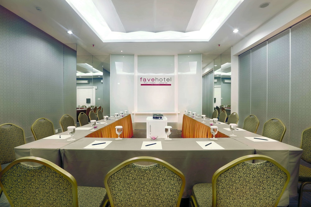 favehotel puri indah jakarta