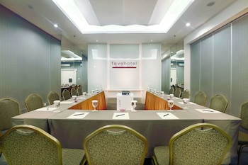 favehotel puri indah jakarta