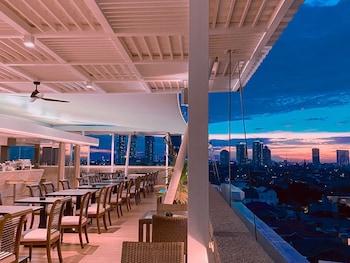 favehotel puri indah jakarta