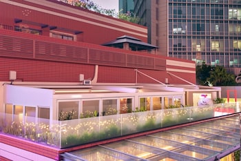 from k hotel guangzhou tianhe zhengjia plaza tiyuxi road metro station branch