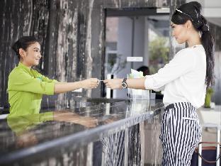 whiz hotel cikini jakarta