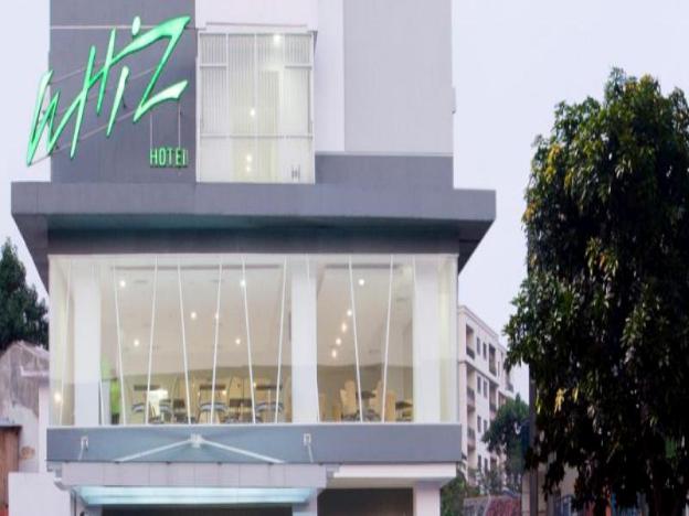 whiz hotel cikini jakarta