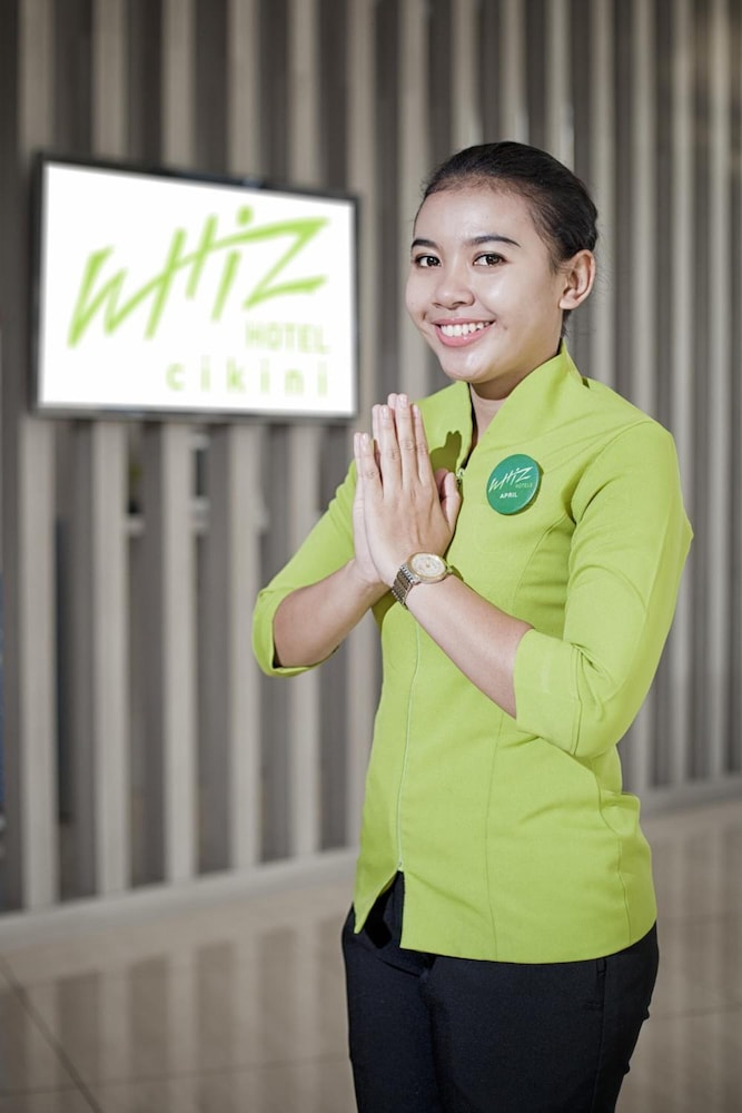 whiz hotel cikini jakarta