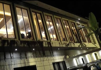 bottom hill palace hotel sylhet