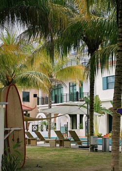 wanning 911 surf club