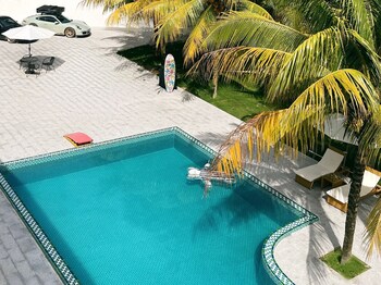 Wanning 911 Surf Club,,3 star