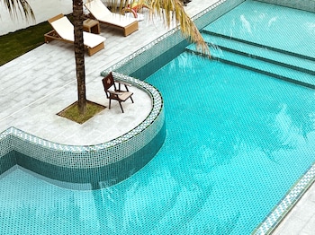 Wanning 911 Surf Club,,3 star