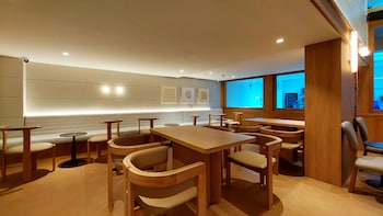 marwin monique hotel