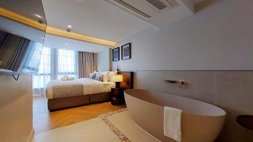 marwin monique hotel