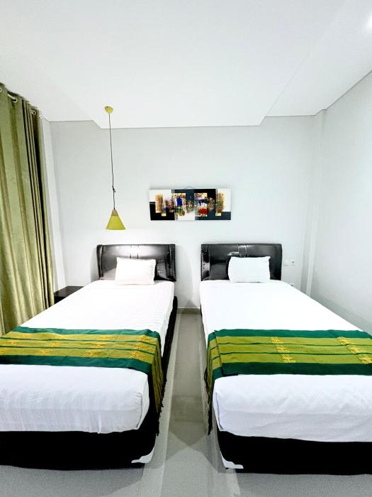 la colina komodo hotel