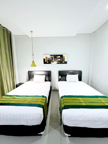 la colina komodo hotel