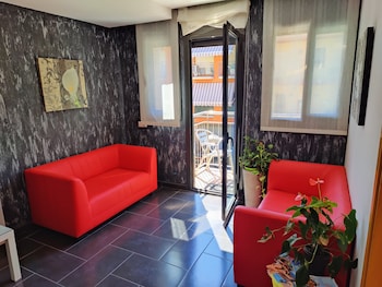 hostal manel