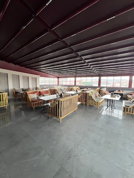 elegrand hotel