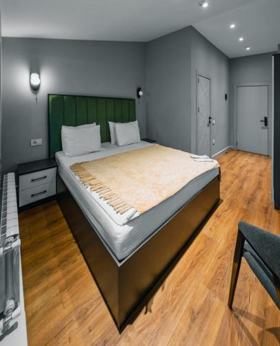 capital city hotel