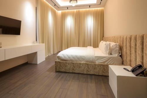 sihana hotel