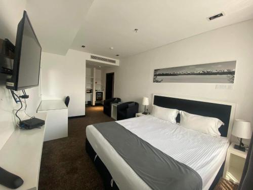 city tower hotel