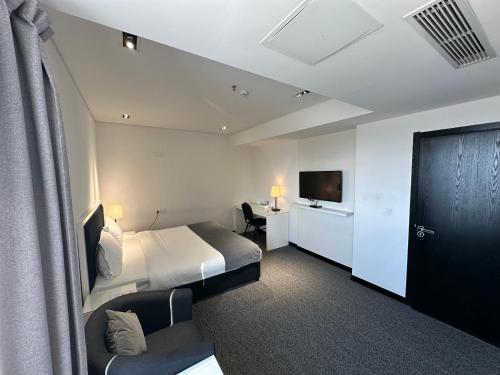 city tower hotel