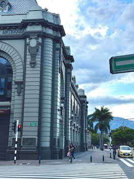 hotel plaza mayor 44