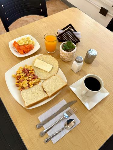 hotel plaza mayor 44