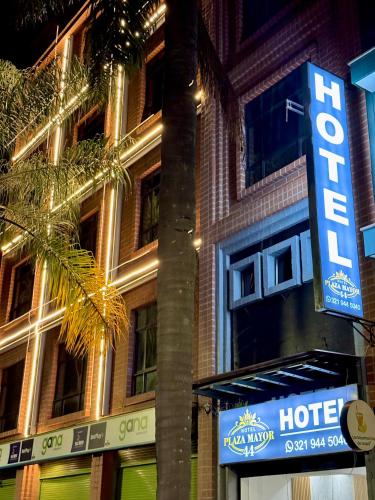 hotel plaza mayor 44
