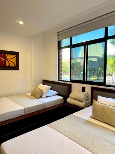 hotel plaza mayor 44