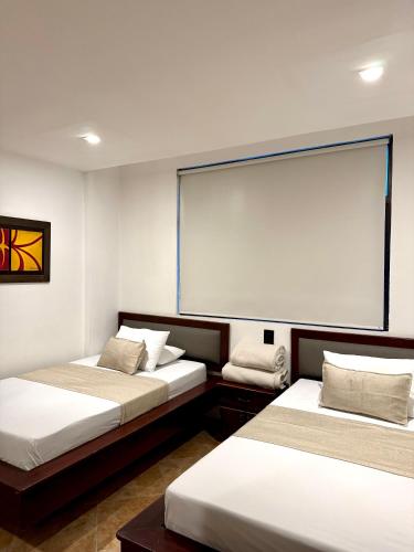 hotel plaza mayor 44