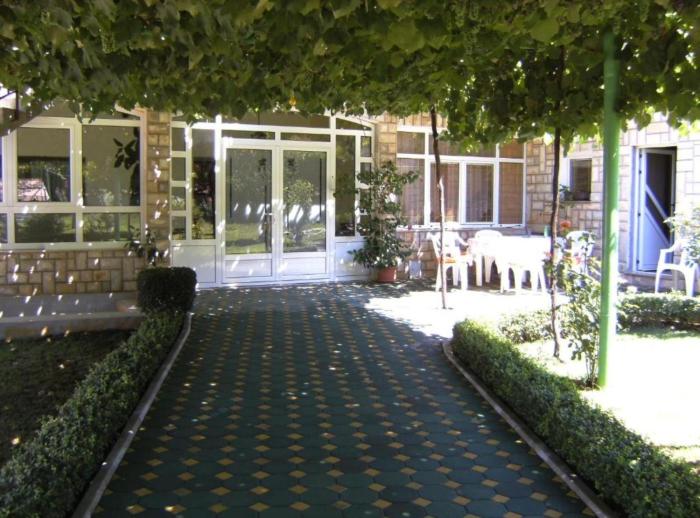 elez serenity guesthouse