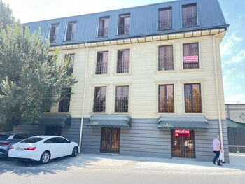 lux apartment