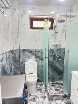lux apartment