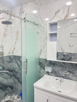 lux apartment